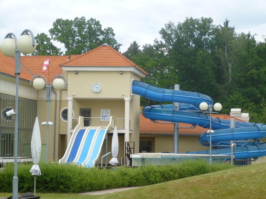 Hotel Zatisi Франтішкови-Лазнє Екстер'єр фото