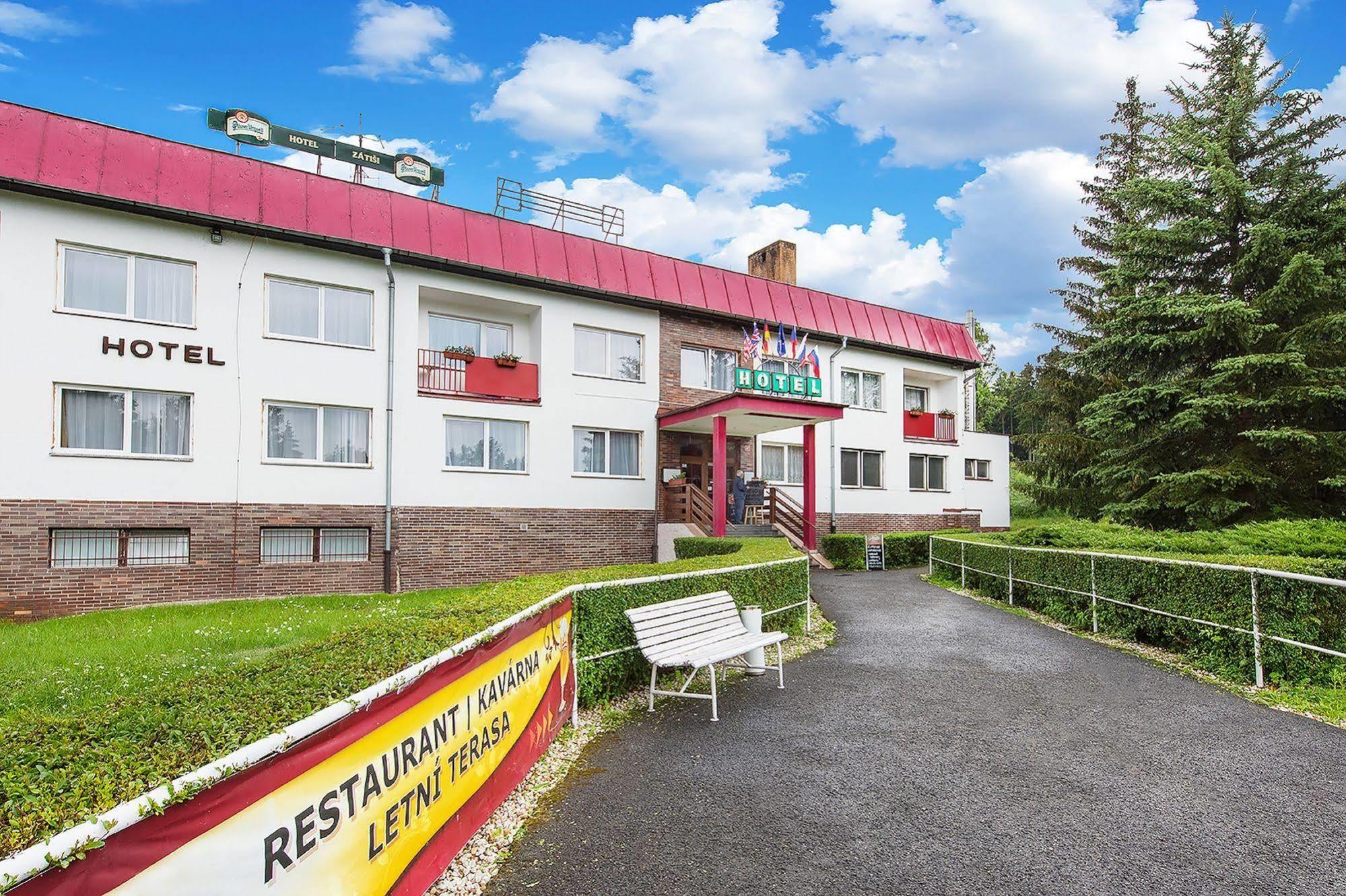 Hotel Zatisi Франтішкови-Лазнє Екстер'єр фото